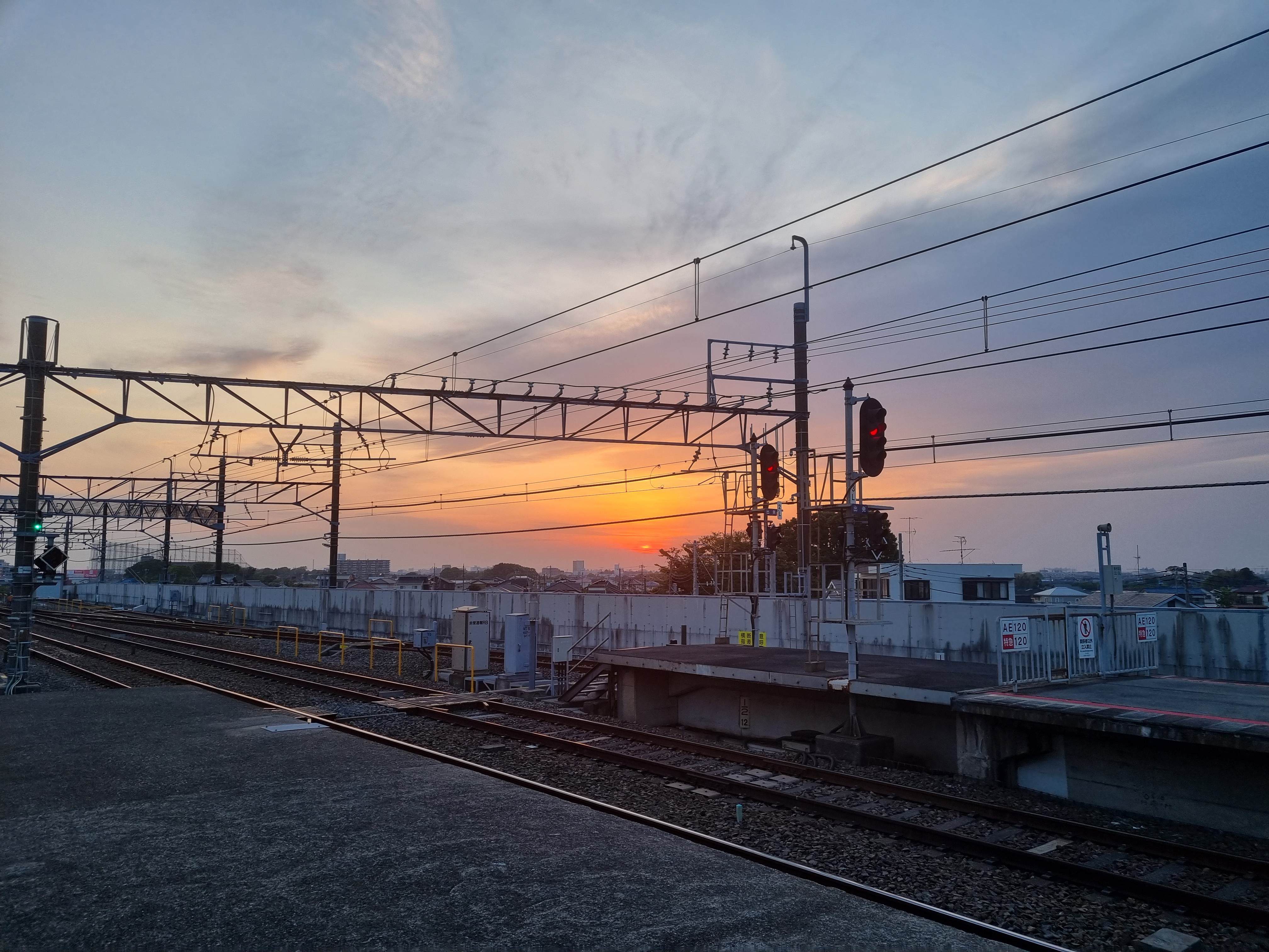 夕焼けの駅